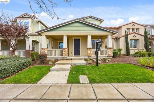 708 N Marquis Way, Mountain House, CA, 95391-1288 | Card Image