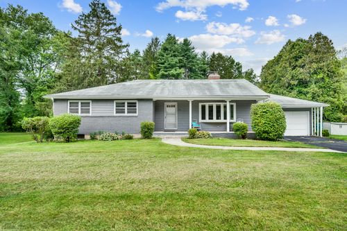 293 Tunxis Ave, Bloomfield, CT, 06002-1201 | Card Image