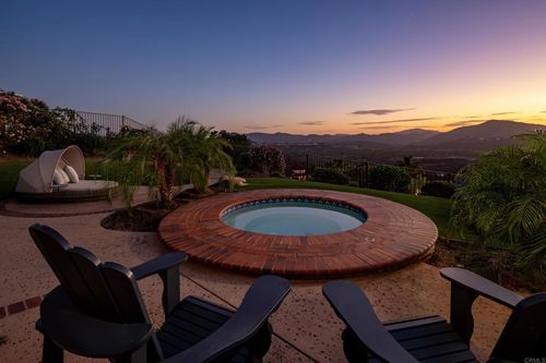 4045 Vortex Pl, Escondido, CA, 92025-7924 | Card Image