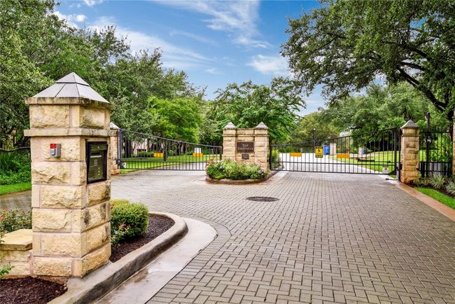 Gated entry | Image 32