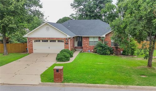 1016 Whippoorwill Ln, Russellville, AR, 72801-6500 | Card Image