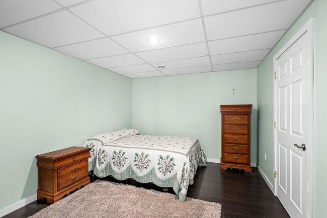 Bed 3/Non-Egress | Image 36