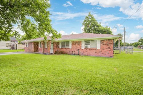 1421 N Avenue S, Freeport, TX, 77541-3729 | Card Image