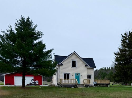 9363 E 56th St, Newaygo, MI, 49337-9530 | Card Image