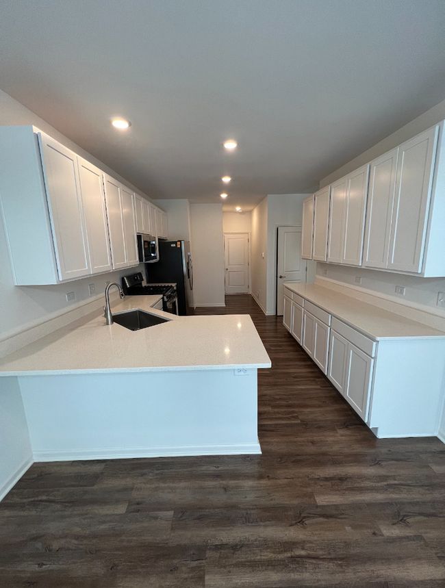 15006 Quincy Cir, Townhouse with 2 bedrooms, 3 bathrooms and 2 parking in Manhattan IL | Image 5