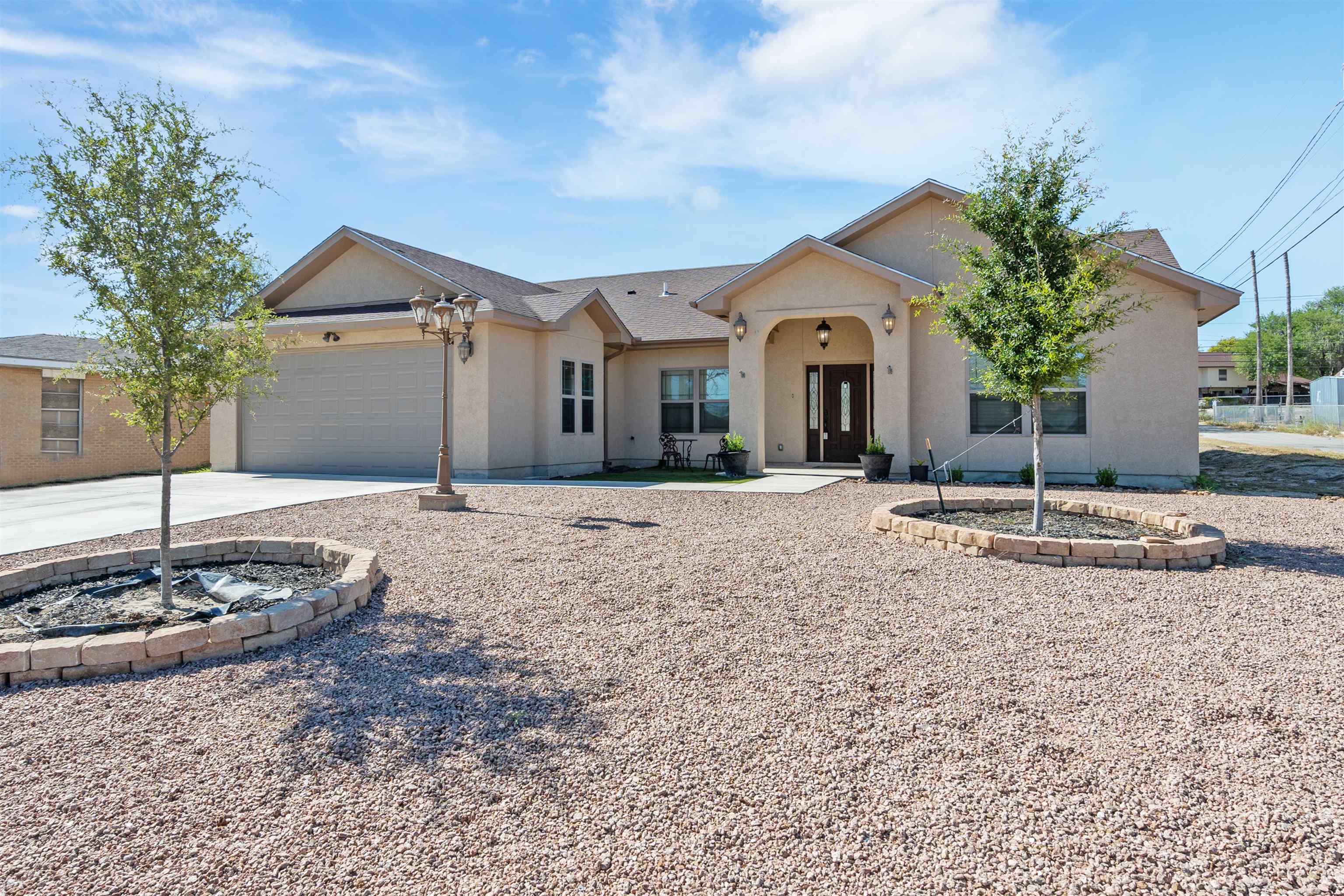 Residential in Del Rio 4