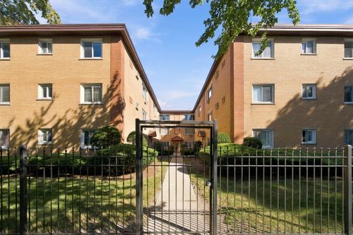 1e-1626 Greenleaf Ave, Chicago, IL, 60626-2760 | Card Image