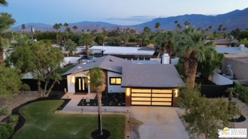 2435 E Wayne Rd, Palm Springs, CA, 92262-2571 | Card Image