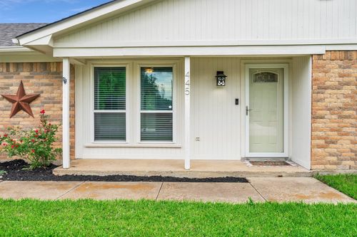 445 Parkridge Blvd, Burleson, TX, 76028-6213 | Card Image