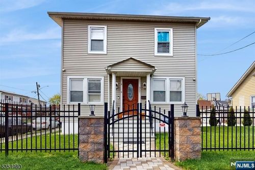 357 Haledon, Haledon, NJ, 07508 | Card Image