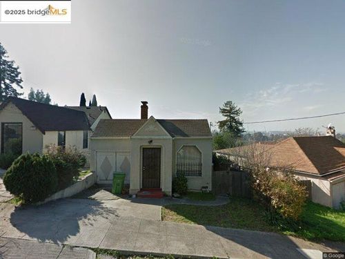 3000 Partridge Ave, Oakland, CA, 94605-3527 | Card Image