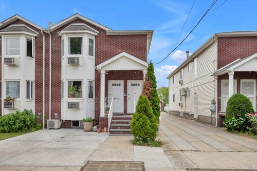 93-12 89th Ave, Woodhaven, NY, 11421-2262 | Card Image