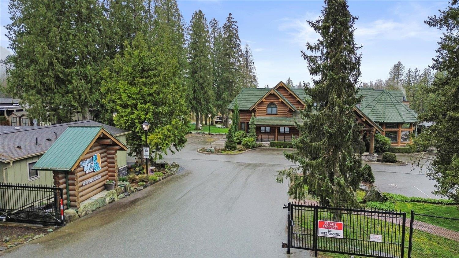 Land in Rosedale