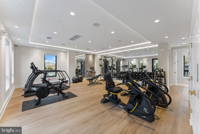 1632 Chain Bridge Rd, Townhouse with 4 bedrooms, 5 bathrooms and null parking in MCLEAN VA | Image 46