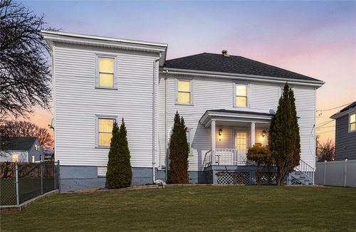 79 Chestnut Hill Ave, Cranston, RI, 02920-7126 | Card Image