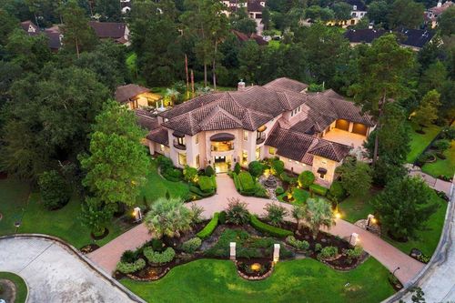 10 Player Pond Pl, The Woodlands, TX, 77382-2757 | Card Image