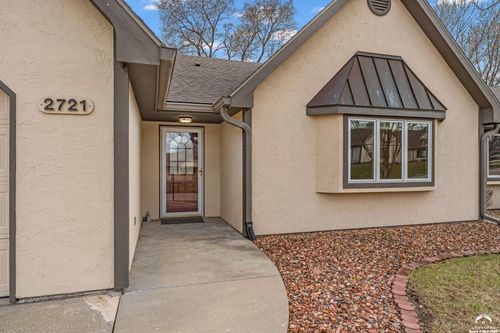 2721 Chipperfield Rd, Lawrence, KS, 66047-3185 | Card Image