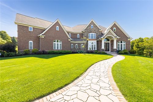 6 Whisperwood Dr, Victor, NY, 14564-9614 | Card Image