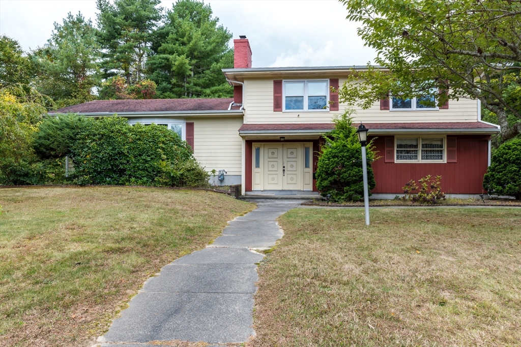 Tucker Ln, North Dartmouth, MA 02747