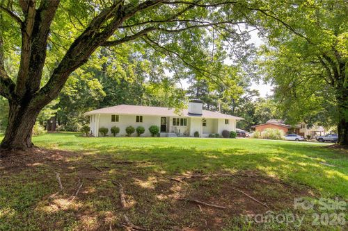 1405 Lakeview Dr, Pineville, NC, 28134-7589 | Card Image