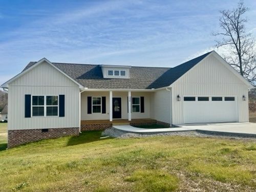 226 Blackberry Ln, Sparta, TN, 38583-4851 | Card Image