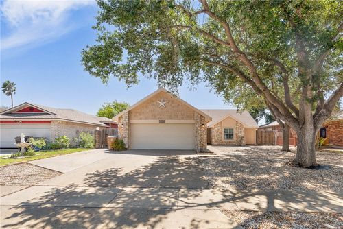 2238 Baffin Bay Dr, Corpus Christi, TX, 78418-3626 | Card Image