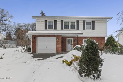 3 Crestwood Dr, Rotterdam, NY, 12306-3333 | Card Image