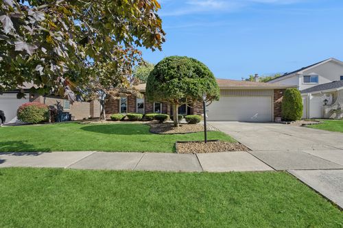 15649 Sierra Dr, Oak Forest, IL, 60452-2745 | Card Image
