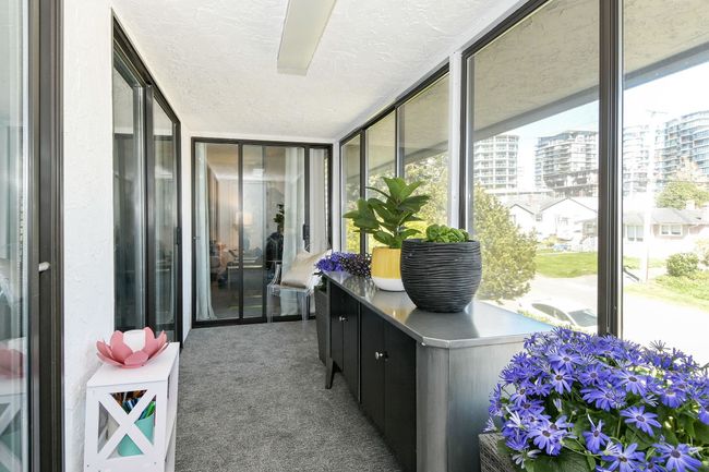 302 - 1355 Winter St, Condo with 2 bedrooms, 2 bathrooms and 1 parking in White Rock BC | Image 17
