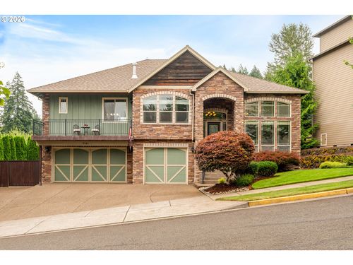 9588 Se Nicholas Dr, Happy Valley, OR, 97086-7352 | Card Image