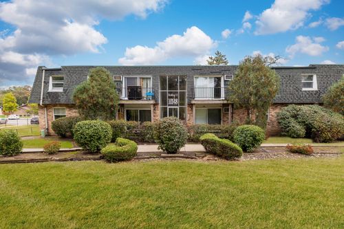 apt-215-10148 S 84th Ter, Palos Hills, IL, 60465-1320 | Card Image