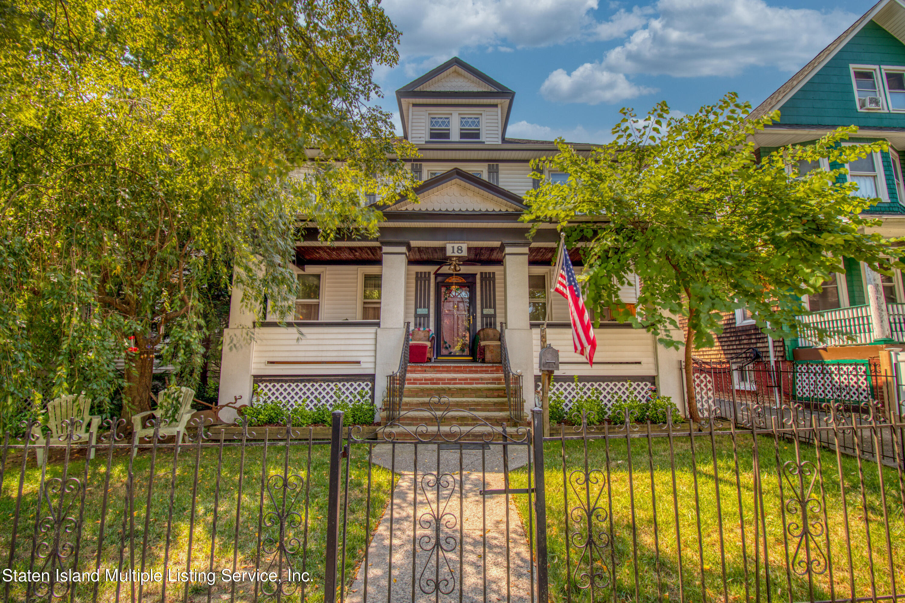 Albion Pl, Staten Island, NY 10302