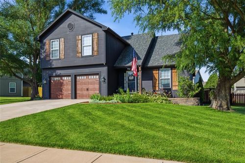 269 W Cheyenne St, Gardner, KS, 66030-7502 | Card Image