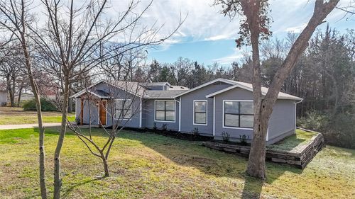 938 Amsden St, Denison, TX, 75020-7900 | Card Image
