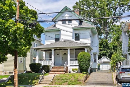 142 Ascension St, Passaic, NJ, 07055-3519 | Card Image