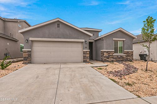 111 Sarah Trl, Sunland Park, NM, 88008-9346 | Card Image