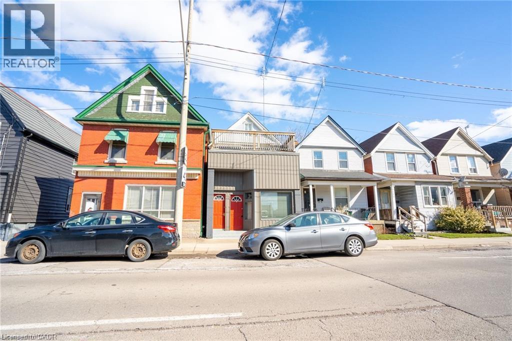 Residential Lease in Hamilton