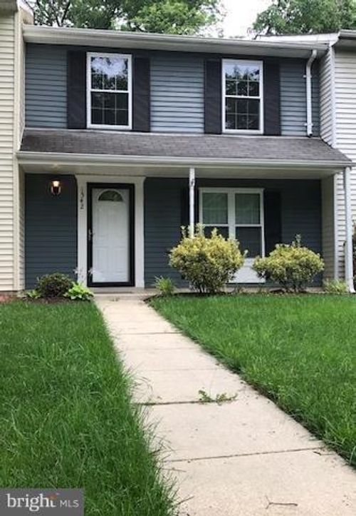 1542 Pin Oak Dr, WALDORF, MD, 20601-3587 | Card Image