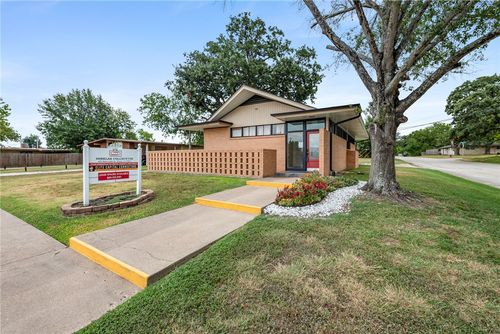 601 Mary Lake Dr, Bryan, TX, 77801-3424 | Card Image