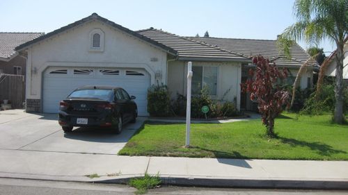 2705 Hicks St, Selma, CA, 93662-4278 | Card Image