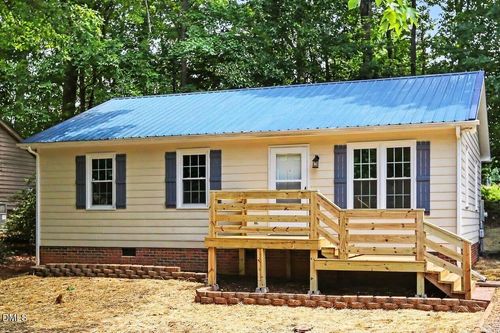 2510 Wade Hampton Rd, Hillsborough, NC, 27278-8762 | Card Image
