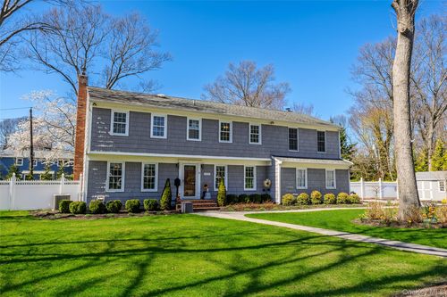 31 Meroke Trl, Port Jefferson, NY, 11777-1407 | Card Image