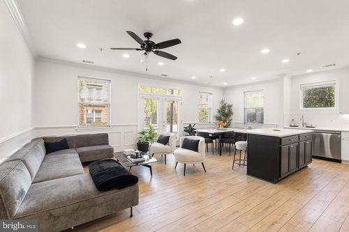 unit-2-9486 Virginia Center Blvd, VIENNA, VA, 22181-4804 | Card Image