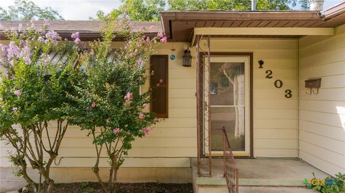 1203 Estes Dr, Killeen, TX, 76541-8704 | Card Image
