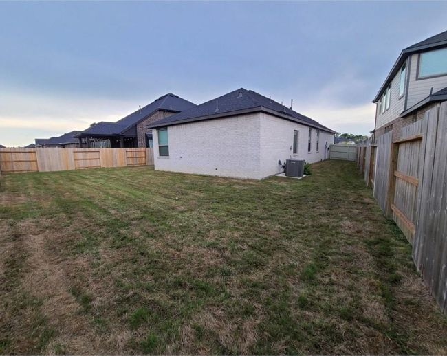 17409 Turtleweed Ln, House other with 3 bedrooms, 2 bathrooms and 2 parking in Conroe TX | Image 21