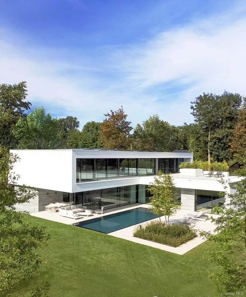 107A Wildwood Road, North Hempstead, NY, 11024 | Card Image