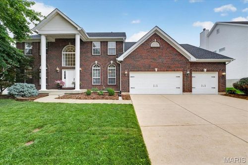 1223 Polo Lake Dr, Ellisville, MO, 63021-2037 | Card Image