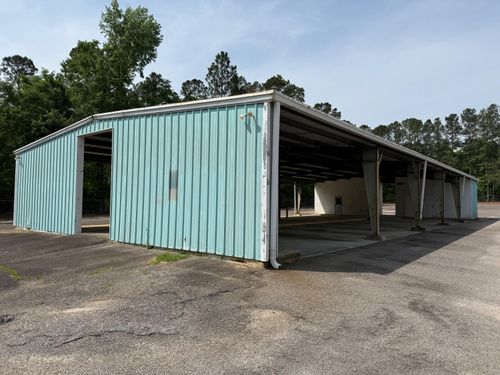 1635 Clinton St, Barnwell, SC, 29812-1749 | Card Image