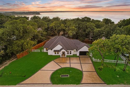 8265 Eagle Mountain Cir, Fort Worth, TX, 76135-9534 | Card Image