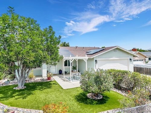 9202 Via De Amor, Santee, CA, 92071 | Card Image